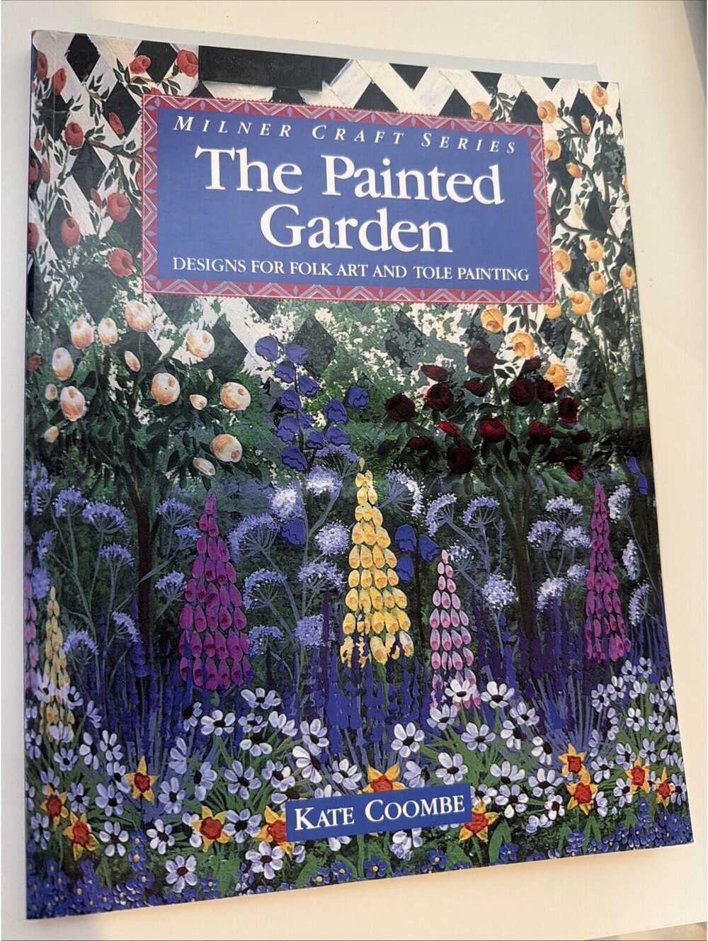 The Painted Garden: Designs For Folk Art And Tole Painting - Paperback - GOOD